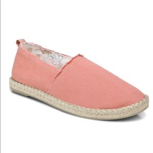 Vionic Laguna Espadrille slip on canvas